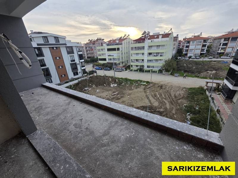 Edremit Altınkum Mah`da1+1  Daire. - 14